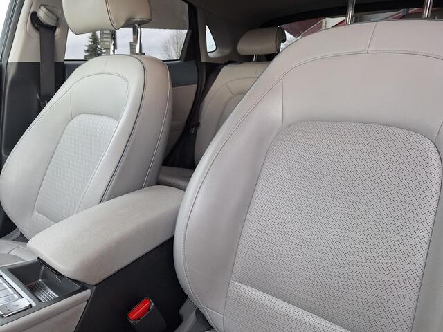 Hyundai Kona EV Premium 64 kWh | SOH: 94,6% | Leder | Warmtepomp | Adaptive CC | Navi | Camera |