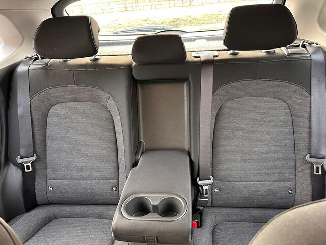 Hyundai Kona EV Comfort 64 kWh | SOH: 96,4% | 3 Fase |Warmtepomp | Navi | Adaptive CC | Climate |