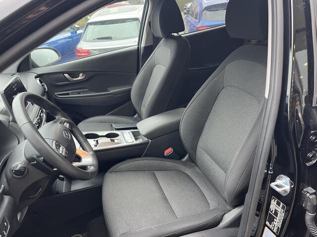 Hyundai Kona Electric Comfort 64 kWh | Stoelverwarming | Camera | Audio-navigatiesysteem | Automatische airconditioning