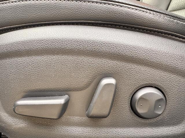 Hyundai Kona EV Premium 64 kWh Stoelvent., Warmtepomp