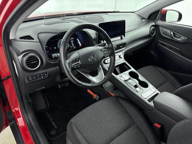Hyundai Kona EV Fashion 64 kWh | Head Up Display | Navigatie | Adaptive Cruise | Dodehoek Detectie | soh 96,6% |