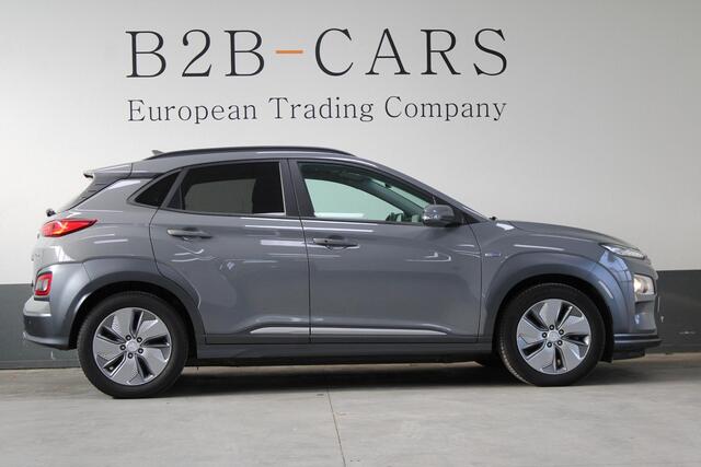 Hyundai Kona EV Fashion 64 kWh SOH 100% - Schuifdak - Head-up - Navigatie