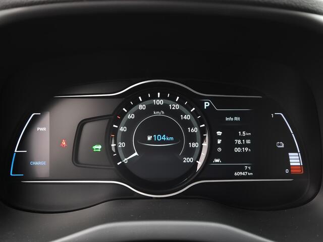 Hyundai Kona EV Fashion 64 kWh | SOH 96,4% | Navigatie | AppleCarplay/AndroidAuto |
