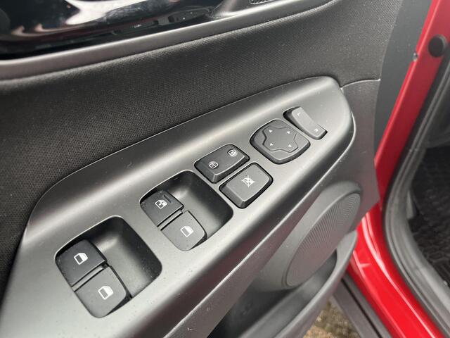 Hyundai Kona 1.6 GDI HEV Comfort | Rijklaarprijs dus GEEN extra afleverkosten | Apple CarPlay/Android Auto | Cruise Control |