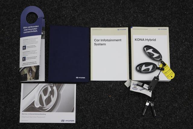 Hyundai Kona 1.6 GDI HEV Comfort Smart / ¤ 2500,- Voordeel / Rijklaarprijs / Direct Leverbaar / Navigatie / 18" LMV / Adaptieve Cruise Control / Parkeersensoren voor en achter