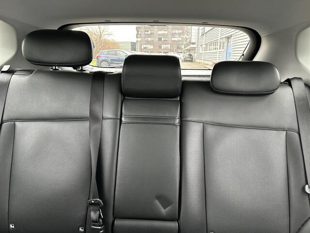 Hyundai Kona 1.6 GDI HEV Premium | Apple Carplay/Android Auto | Elektrische verstelbare stoelen met geheugen | Stoel/stuur verwarming | Elektrische achterklep | 360 graden camera |