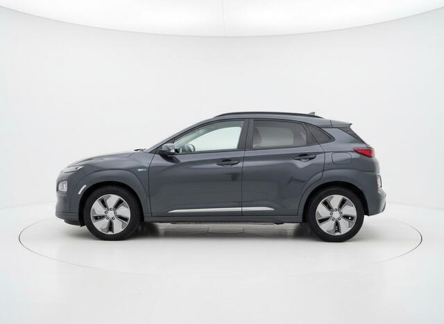 Hyundai Kona EV FASHION 64 KWH, Camera, Pano, HUD