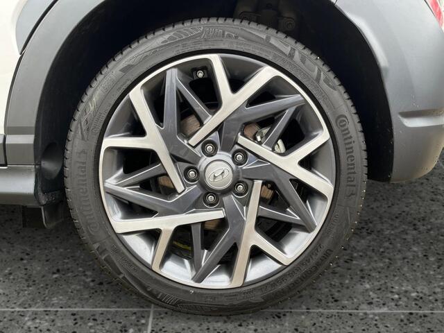 Hyundai Kona 1.6 GDI 140pk HEV Fashion | PREMIUM LEDEREN INTERIEUR | CLIMA | APPLE CARPLAY / ANDROID AUTO | ELEK. VERSTELBARE STOELEN | DODEHOEKBEW. |