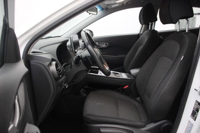 Hyundai Kona Comfort 64 kWh Fase 3 - Carplay, Camera, Cruise, Navi, SOH 100%