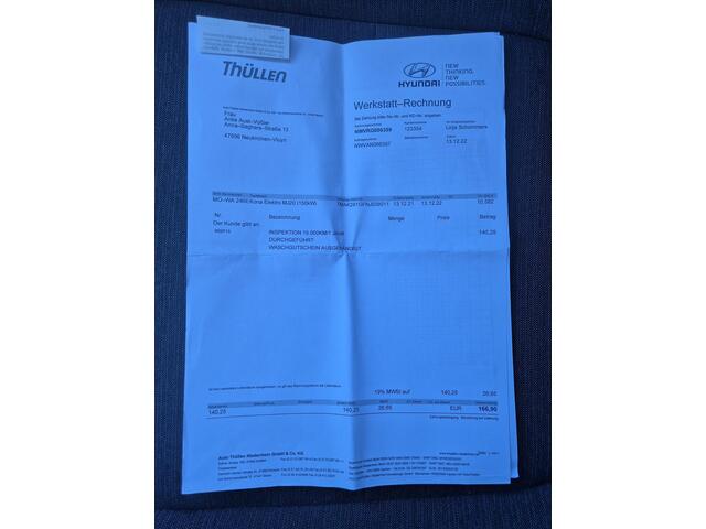 Hyundai Kona EV Comfort Smart 64 kWh Automaat / Dealer onderhouden / Accu SOH 96,70% / Stuur- & Stoelverwarming / CCS Snellader / Navigatie via Apple Carplay of Android Auto / Adaptief cruise control / Achteruitrijcamera / Keyless Entry/Start /