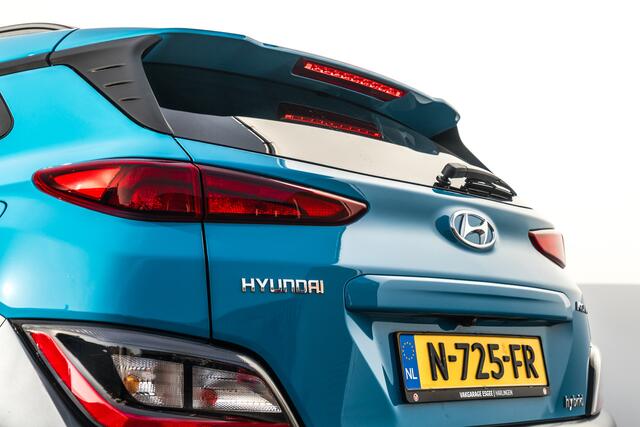 Hyundai Kona 1.6 GDI Hybrid Fashion | Automaat | 27 DKM | Ned Auto| Fabrieks Gar | Trekhaak | | camera | 16 Inch LMV | Dab Audio | Carplay/Android | Navi | Pdc |