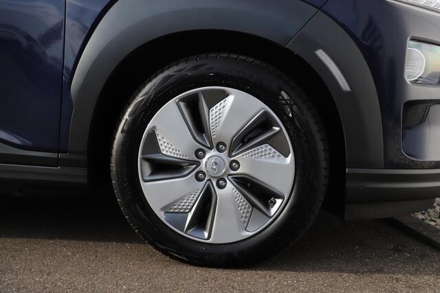 Hyundai Kona EV Comfort 64 kWh SOH 99.8% Navigatie Achteruitrijcamera Carplay Android Adaptive Cruise