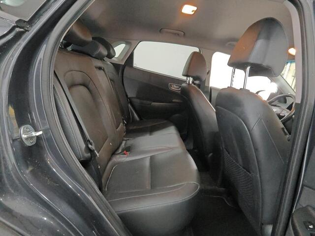 Hyundai Kona EV Premium 64 kWh NL-AUTO | LEDER| STOELVERWARMING | NAVI | CAMERA