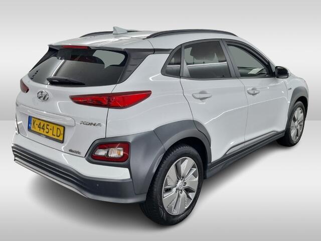 Hyundai Kona EV Limited 64 kWh 2e-Eig. & Dealer-Onderh. BOVAG-Garantie. NL-Auto.
