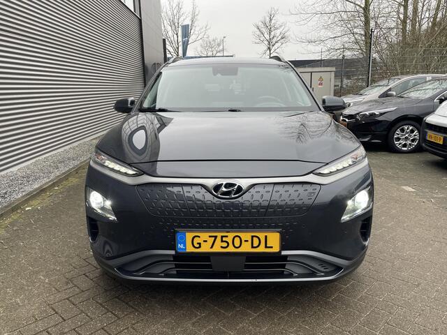 Hyundai Kona EV Premium 64 kWh | | Leder | Stoel verwarming | Camera |