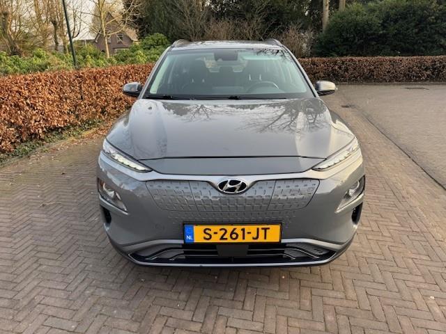Hyundai Kona EV Fashion 64 Kwh SOH 97% led/Stoel-Stuurverwarming/Camera/AcarplayGarantie