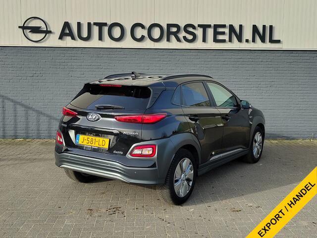 Hyundai Kona EV 64kWh SOH 100% //Bijgeluid Rijmotor// Warmtepomp Navi Ecc Camera Adap.Cruise Pdc Head-Up Apple Carplay Android Auto Display Fashion Lane Assist Dodehoek Assist Privacy Glas Keyless Regensensor 1e Eigenaar Dealeronderhouden Export - Handel Origineel Ned