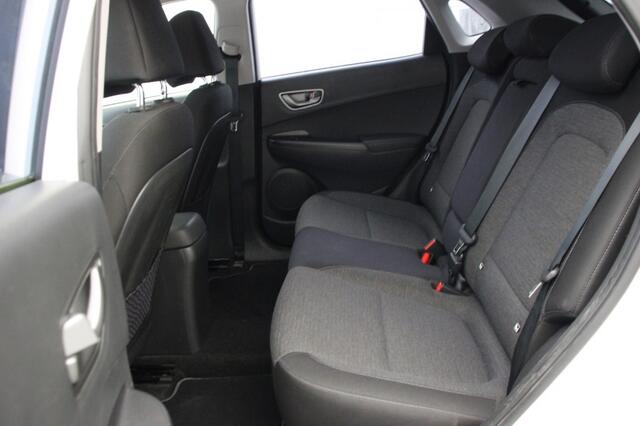 Hyundai Kona Electric Comfort 64 kWh - Carplay, Camera, Cruise, Navi