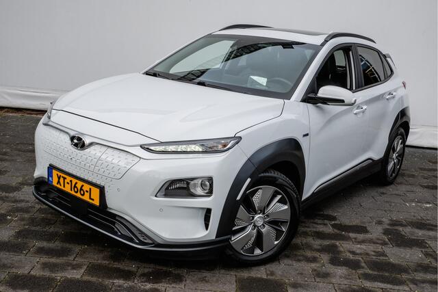 Hyundai Kona EV Premium 64 kWh SOH 93% Schuifdak/ Stoel-stuurverwarming/ Krell audio/ Camera/ Head up/ Blindspot/ Carplay