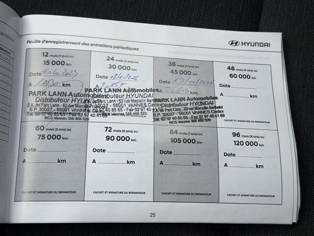 Hyundai Kona EV Comfort 64 kWh Automaat / Accu / SOH 100% / Dealer Onderhouden / Fabrieksgarantie tot 9-2027 / Navigatie Apple Carplay & Android Auto / Cruise / Clima / Camera / DAB /