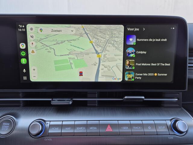 Hyundai Kona 1.6 GDi HEV Premium Sky Automaat / Zo goed als nieuw! / Sensation Pack / Trekgewicht 1.300 kg / Stuur- en Stoelverwarming / Stoelventilatie voor / / Elektrische achterklep / Apple Carplay Android Auto / BOSE Audisysteem /