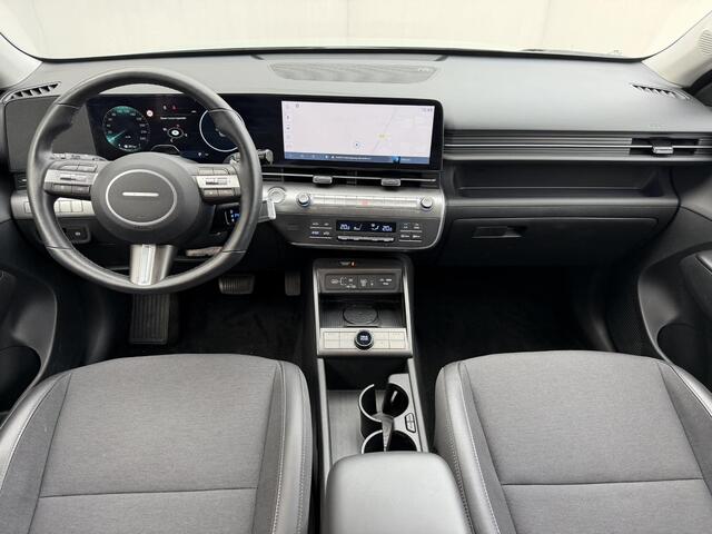 Hyundai Kona 1.6 GDI HEV Comfort Smart / Fabrieks Garantie tot 1-2030 / Stoel & Stuurwiel Verwarming / Adaptieve Cruise / Navigatie / Dodehoek Detectie / Camera / Parkeersensoren / Apple Carplay & Android Auto /