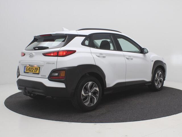 Hyundai Kona 1.6 GDI HEV Comfort AUTOMAAT / Trekhaak / Navigatie / Adaptieve Cruise Control / NL Auto / Apple CarPaly & Android Auto / Airco Climate Control / 1ste Eigenaar / Historie bekend /