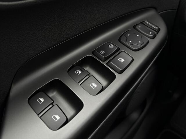 Hyundai Kona EV Fashion 64 kWh / Apple Carplay/Android Auto / Navigatie / Cruise Control Adaptief met Stop&Go / All-season banden / Trekhaak /