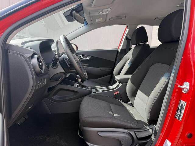 Hyundai Kona 1.6 GDI HEV Fashion Automaat / Fabrieksgarantie tot 10-2027 / Dealer Onderhouden / Adaptieve Cruise / Stuur & Stoelverwarming / Camera / Navigatie / Dodehoek Detectie / Apple Carplay & Android Auto / 18" LM wielen Premium / DAB /