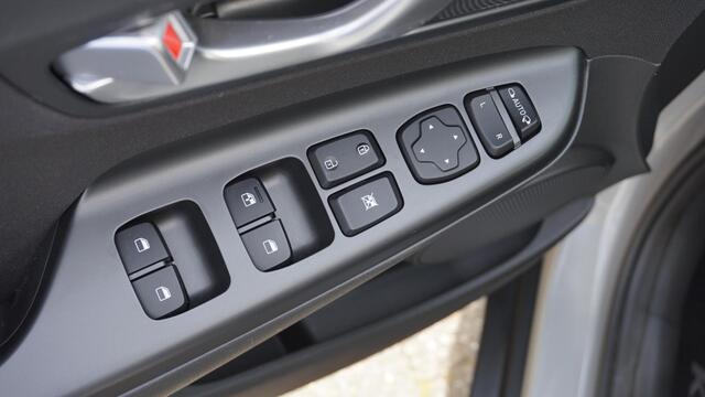 Hyundai Kona 1.6 GDI HEV Design Automaat