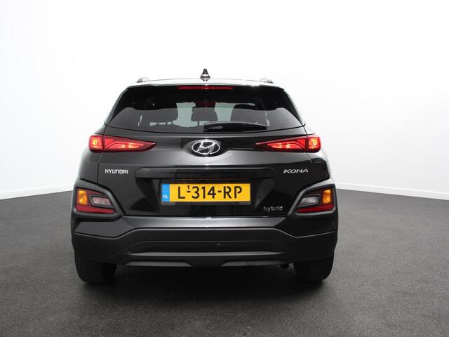 Hyundai Kona 1.6 GDI HEV Comfort Smart Automaat Climate control Cruise control Stoelverwarming Stuurverwarming Camera Parkeersensoren Lichtmetalen velgen Apple Carplay/ Android Auto