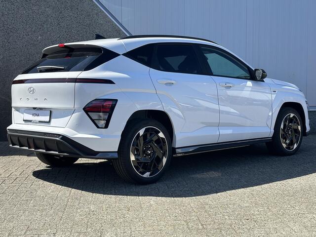 Hyundai Kona Electric N Line Business 64.8 kWh / ¤500,- voordeel / Warmtepomp / Bose Premium audio / Adaptieve Cruise Control / Apple Carplay/Android Auto / Navigatie / Achteruitrijcamera / DAB / Climate Control /