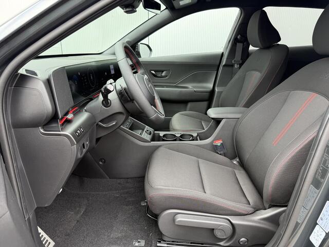 Hyundai Kona Electric N Line Business 64.8 kWh / ¤500,- voordeel / Warmtepomp / Bose Premium audio / Adaptieve Cruise Control / Apple Carplay/Android Auto / Navigatie / Achteruitrijcamera / DAB / Climate Control /