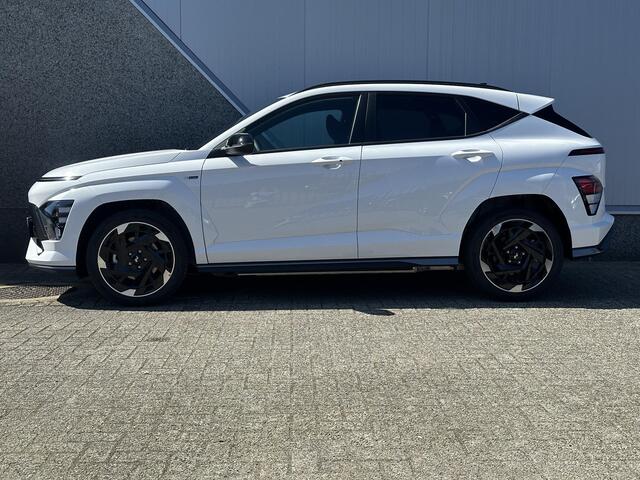 Hyundai Kona Electric N Line Business 64.8 kWh / ¤500,- voordeel / Warmtepomp / Bose Premium audio / Adaptieve Cruise Control / Apple Carplay/Android Auto / Navigatie / Achteruitrijcamera / DAB / Climate Control /