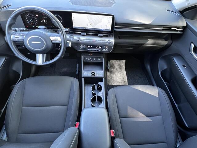 Hyundai Kona 1.6 GDI HEV Comfort Smart / Dealer onderhouden / NL auto / weinig km / 1.300 kg trekgewicht / Camera / Navi / Apple Carplay Android / Stuur- en stoelverwarming / 18"LM wielen /