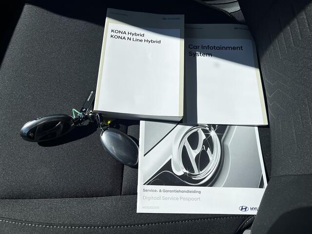 Hyundai Kona 1.6 GDI HEV Comfort Smart / Dealer onderhouden / NL auto / weinig km / 1.300 kg trekgewicht / Camera / Navi / Apple Carplay Android / Stuur- en stoelverwarming / 18"LM wielen /