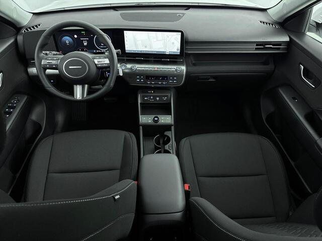 Hyundai Kona Electric Pure Edition 64.8 kWh | Stoelverwarming | Stuurverwarming | Parkeersensoren voor en achter |