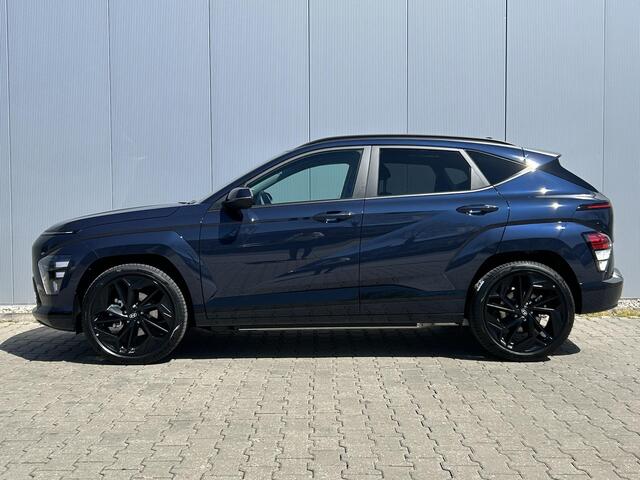 Hyundai Kona Electric Long Range Pure Edition 64.8 kWh / 20 Inch Lichtmetalen Velgen / Navigatie / Cruise Control Adaptief / Bestuurder & Bijrijder Stoel In Hoogte Verstelbaar /