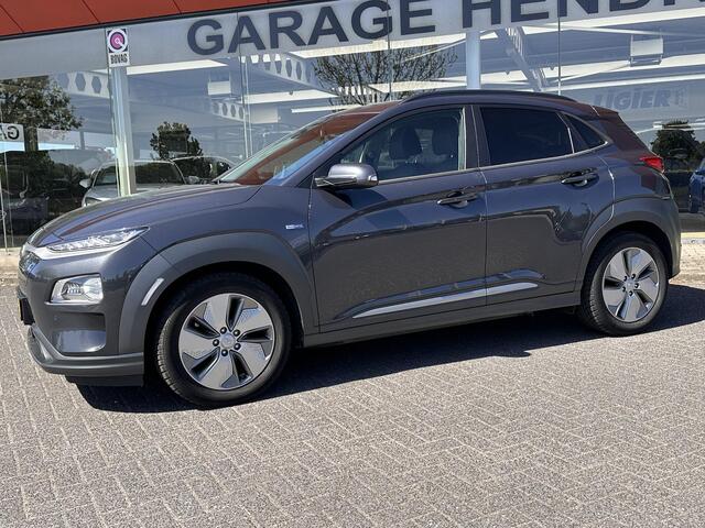 Hyundai Kona EV Limited 64 kWh | SOH: 95,3% | Leder | Full LED | Camera | Blindspot | Navi | Climate | Adaptive CC |