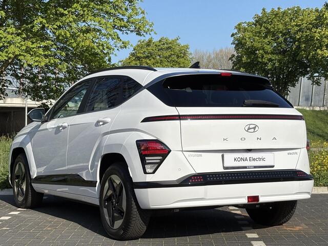 Hyundai Kona Electric Comfort Smart 48.4kWh 156pk | NAVIGATIE | STOEL + STUURVERWARMING | APPLE CARPLAY / ANDROID AUTO | CAMERA | ADAPTIVE CRUISE |