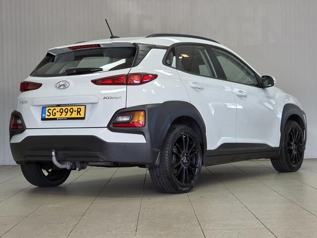 Hyundai Kona 1.0T Comfort/ Trekhaak/ Camera/ Apple + Android/ DAB+/ Clima/ Cruise/ Elek. pakket/ Isofix/ Bluetooth/ Armsteun/ Multi. LEDER. Stuur/ Mistl./ Dakrails.