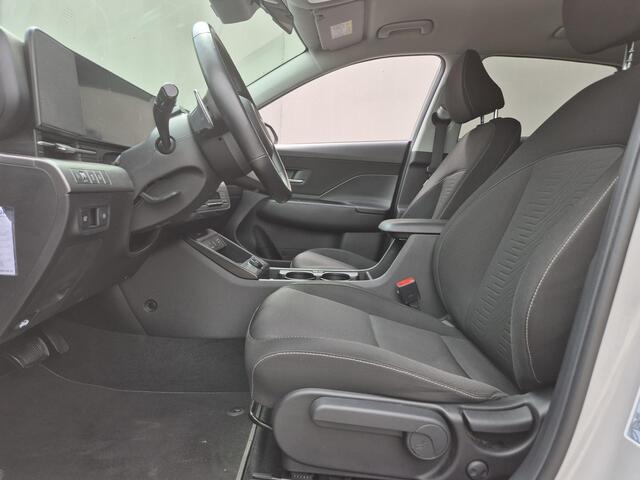 Hyundai Kona 1.6 GDI HEV Comfort Smart / Dealer onderhouden / Fabrieksgarantie tot 06-2029 / Trekgewicht 1300 kg / Stuur- & Stoelverwarming / Achteruitrijcamera / Elektrische achterklep / Adaptief cruise control / Keyless Entry/Start / Apple Carplay Android Auto / Cli