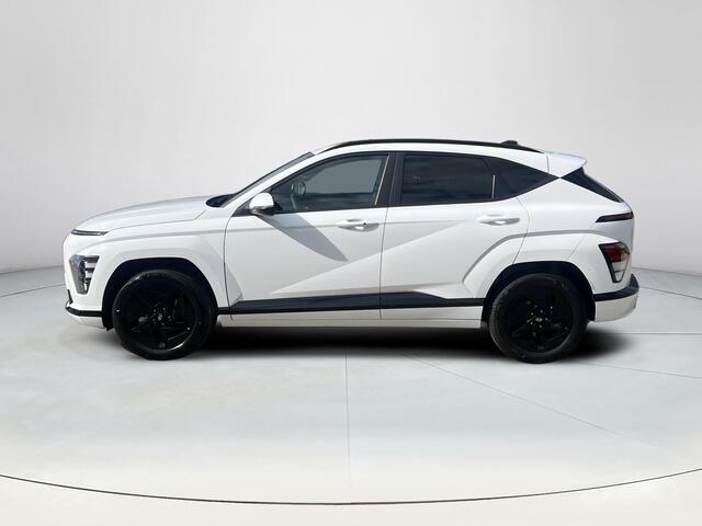 Hyundai Kona Electric Long Range Pure Edition 64.8 kWh | Uit voorraad leverbaar! | Achteruitrijcamera | Adaptieve Cruise Control | Keyless entry/start | Stoel/Stuurverwarming | Adaptive Cruisecontrol |