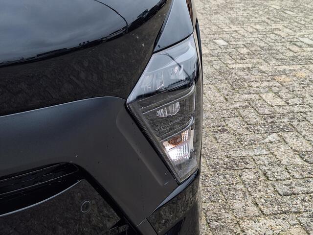 Hyundai Kona Electric N Line Business 64.8 kWh | Uit voorraad leverbaar! | Adaptieve Cruise Control | Parkeersensoren voor en achter | Dodehoekdetectie | Navigatie | Stoel / Stuurverwarming | Keyless entry en start| Uit Voorraad Leverbaar |