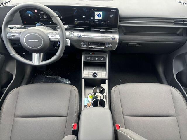Hyundai Kona Electric Pure Edition 64.8 kWh / ¤500,- Voordeel / Uit Voorraad Leverbaar / Stoel- & Stuurverwarming / Achteruitrijcamera / Parkeersensoren Voor + Achter / Dynamische Navigatie / Climate Control / Adaptive Cruise Control /