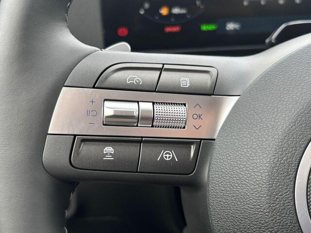 Hyundai Kona 1.6 GDI HEV Comfort Smart / ¤4500,- Voordeel / Direct Leverbaar / Navigatie / 18" LMV / Adaptieve Cruise Control / Parkeersensoren voor en achter /