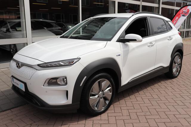 Hyundai Kona EV Comfort Smart 64 kWh Automaat. Navigatie, camera,