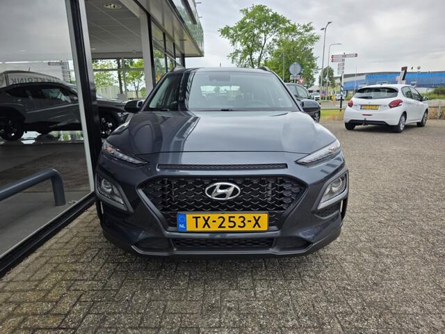Hyundai Kona 1.0T ESSENCE NAVI/CLIMA/TREKHAAK