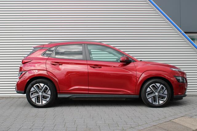 Hyundai Kona EV Fashion 64 kWh | Trekhaak | Camera | HUD | Full Led