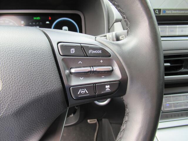 Hyundai Kona EV Edition 64 kWh | 3 fase | Warmtepomp 1e eigen | dealer onderh | LED kopl | navi | adpt. cruise | Head up